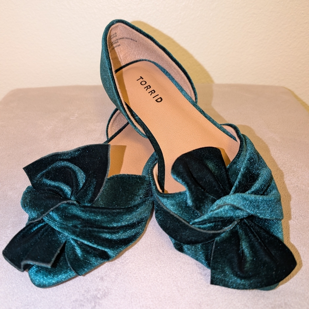 torrid Emerald Green Velvet D'Orsay Flats with Bow